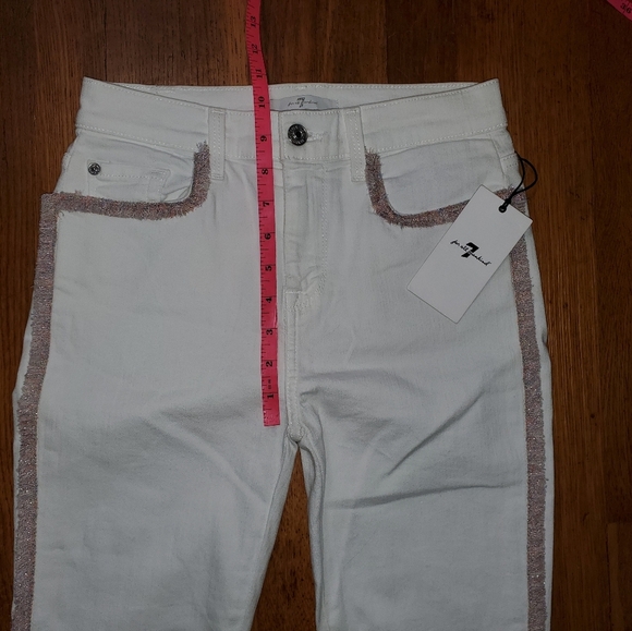 7 For All Mankind White Jeans with Pink Trim NWT - Picture 9 of 13